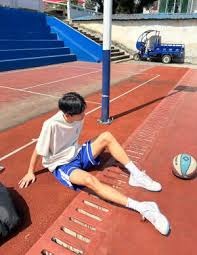 皇马双星伤愈在即！赫伊森卡马文加或战塞尔塔，后防线告急考验银河战舰